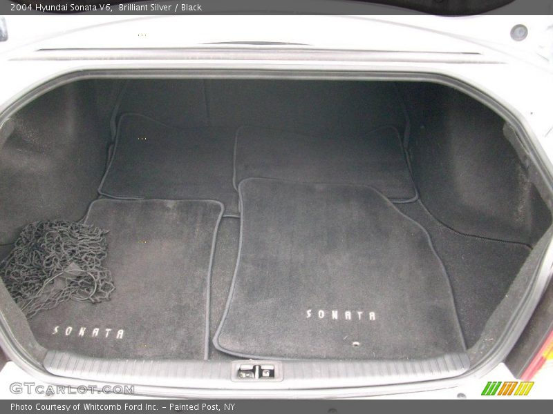 Brilliant Silver / Black 2004 Hyundai Sonata V6