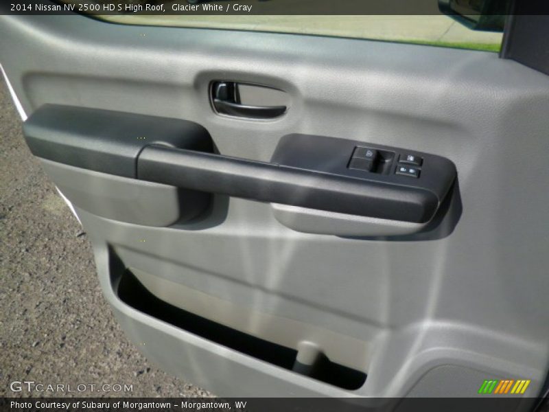 Glacier White / Gray 2014 Nissan NV 2500 HD S High Roof