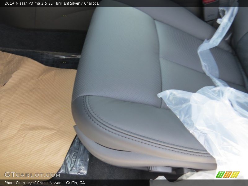 Brilliant Silver / Charcoal 2014 Nissan Altima 2.5 SL