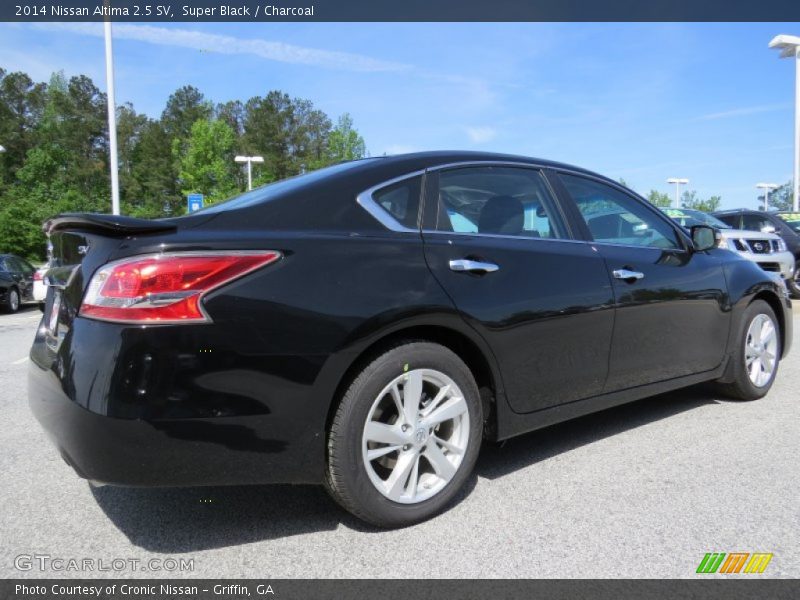 Super Black / Charcoal 2014 Nissan Altima 2.5 SV