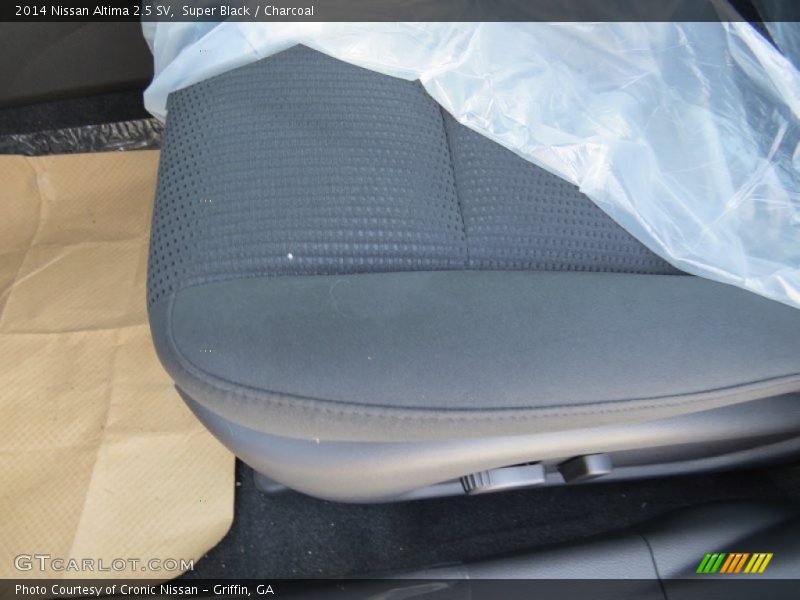 Super Black / Charcoal 2014 Nissan Altima 2.5 SV