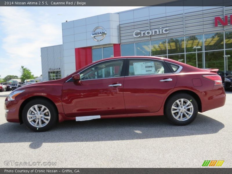 Cayenne Red / Beige 2014 Nissan Altima 2.5 S