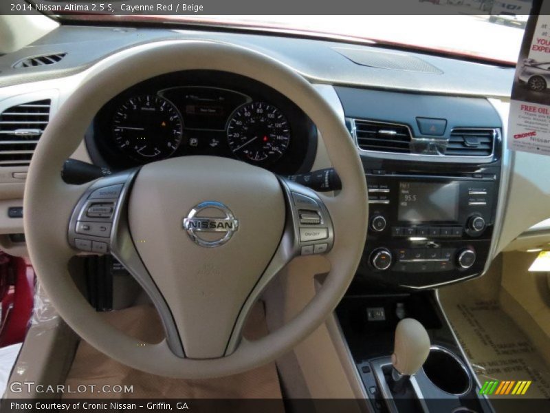 Cayenne Red / Beige 2014 Nissan Altima 2.5 S