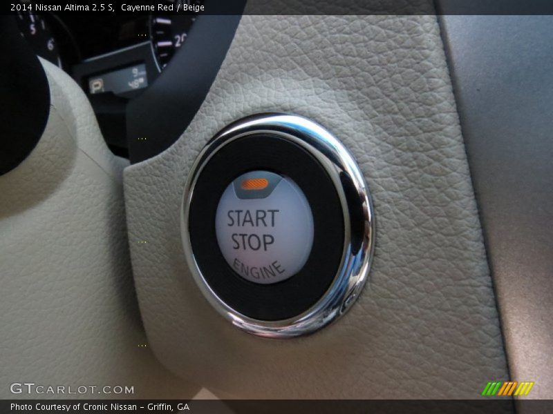 Cayenne Red / Beige 2014 Nissan Altima 2.5 S