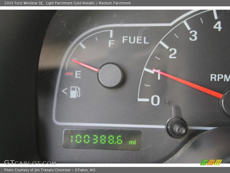 Light Parchment Gold Metallic / Medium Parchment 2003 Ford Windstar SE