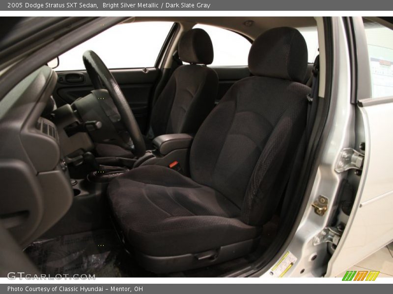 Bright Silver Metallic / Dark Slate Gray 2005 Dodge Stratus SXT Sedan