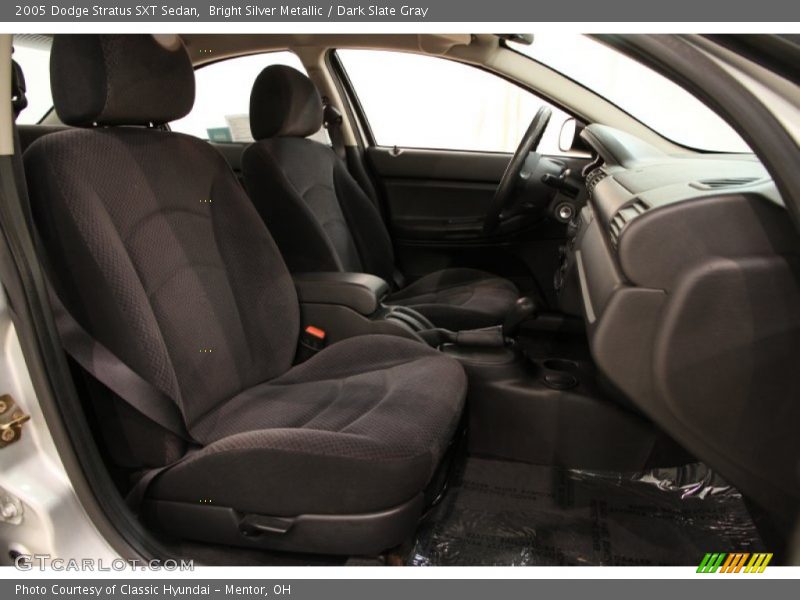 Bright Silver Metallic / Dark Slate Gray 2005 Dodge Stratus SXT Sedan