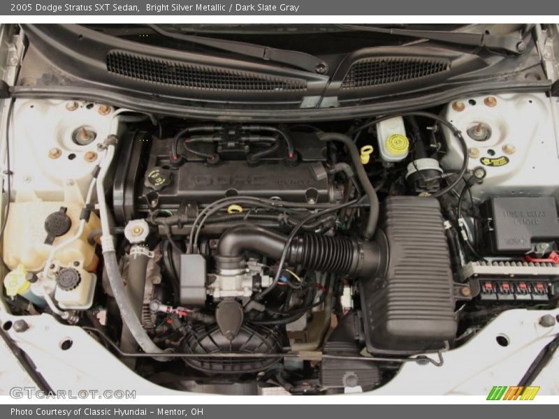 Bright Silver Metallic / Dark Slate Gray 2005 Dodge Stratus SXT Sedan