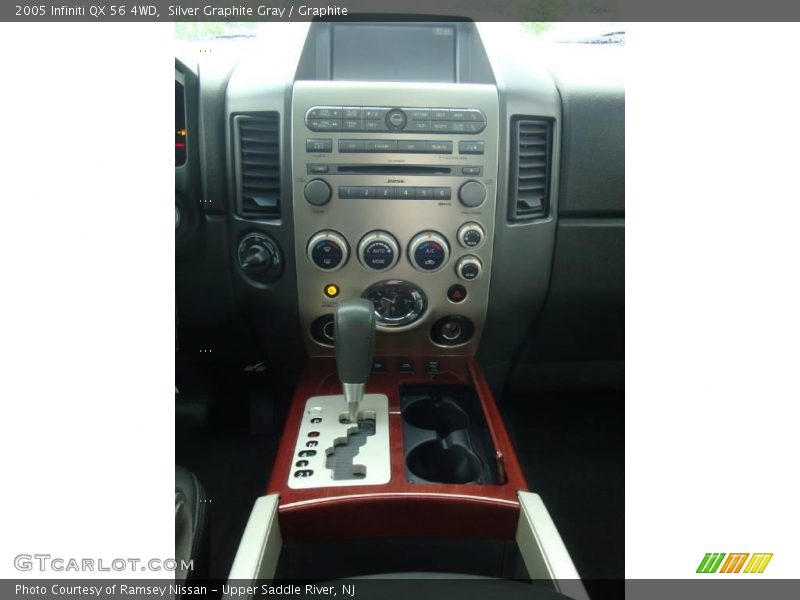 Silver Graphite Gray / Graphite 2005 Infiniti QX 56 4WD