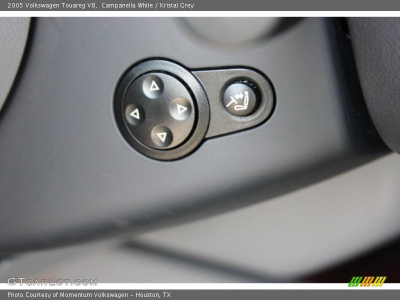 Campanella White / Kristal Grey 2005 Volkswagen Touareg V8