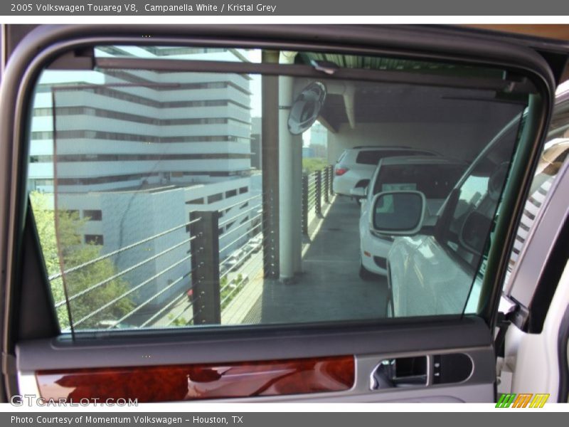 Campanella White / Kristal Grey 2005 Volkswagen Touareg V8
