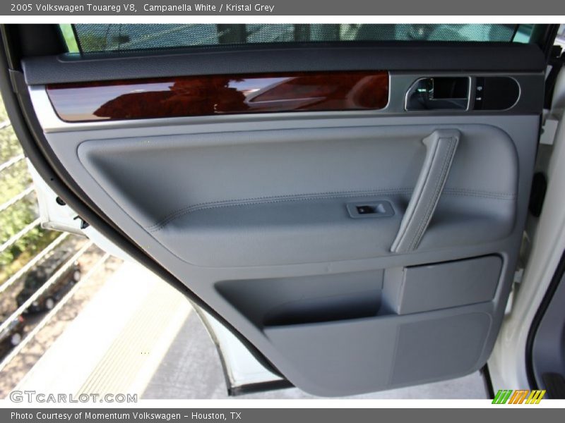 Campanella White / Kristal Grey 2005 Volkswagen Touareg V8