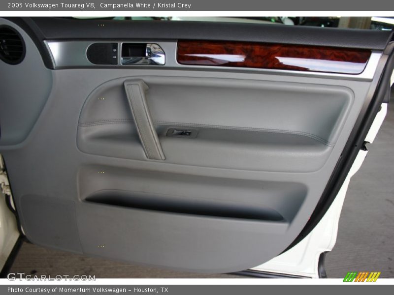 Campanella White / Kristal Grey 2005 Volkswagen Touareg V8