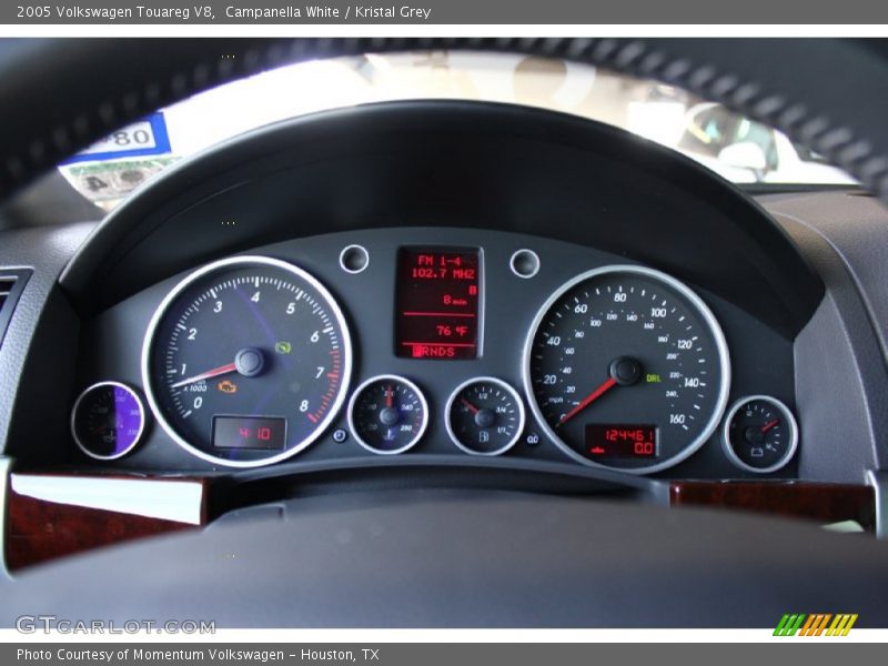 Campanella White / Kristal Grey 2005 Volkswagen Touareg V8