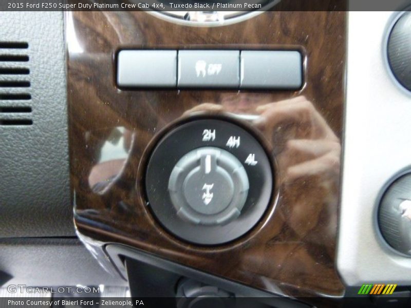 Tuxedo Black / Platinum Pecan 2015 Ford F250 Super Duty Platinum Crew Cab 4x4