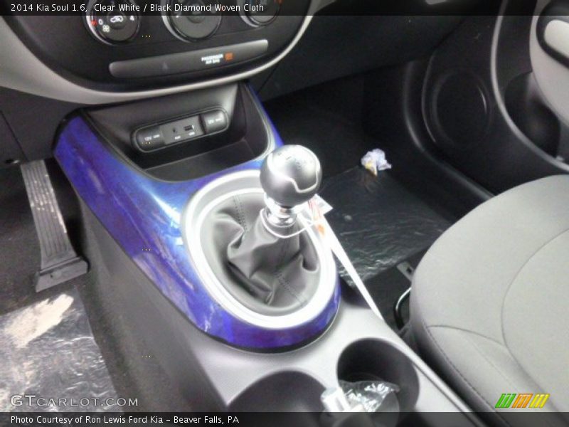 Clear White / Black Diamond Woven Cloth 2014 Kia Soul 1.6