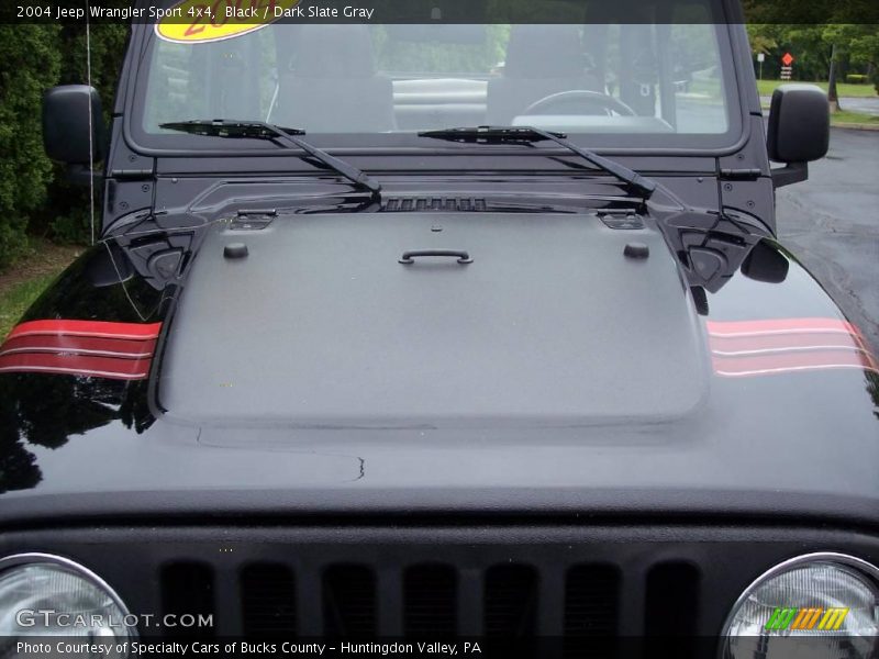 Black / Dark Slate Gray 2004 Jeep Wrangler Sport 4x4
