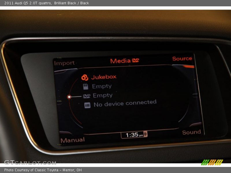 Brilliant Black / Black 2011 Audi Q5 2.0T quattro