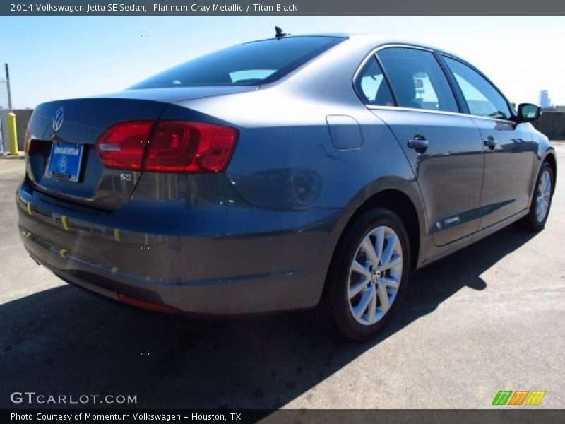 Platinum Gray Metallic / Titan Black 2014 Volkswagen Jetta SE Sedan