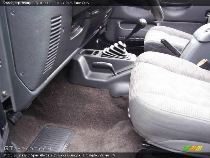 Black / Dark Slate Gray 2004 Jeep Wrangler Sport 4x4