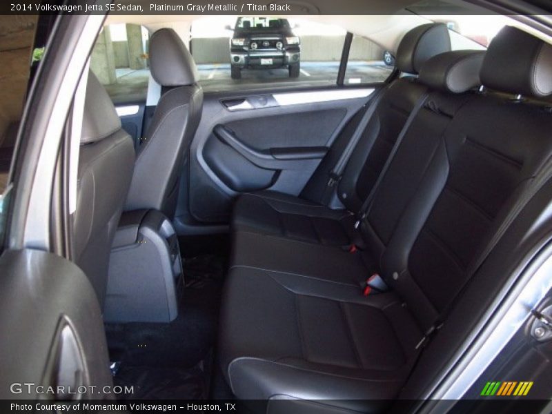Platinum Gray Metallic / Titan Black 2014 Volkswagen Jetta SE Sedan