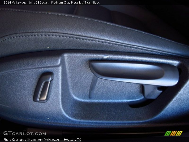 Platinum Gray Metallic / Titan Black 2014 Volkswagen Jetta SE Sedan