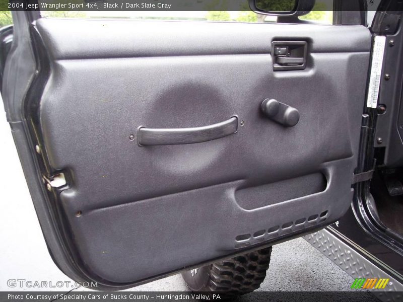 Black / Dark Slate Gray 2004 Jeep Wrangler Sport 4x4