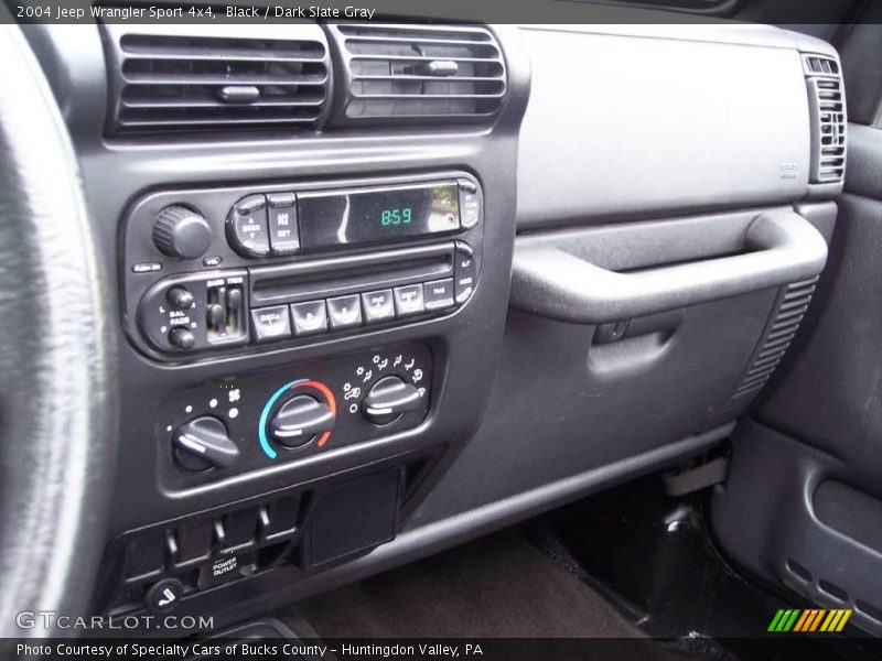 Black / Dark Slate Gray 2004 Jeep Wrangler Sport 4x4