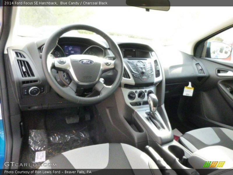 Blue Candy / Charcoal Black 2014 Ford Focus SE Hatchback
