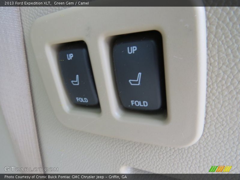 Green Gem / Camel 2013 Ford Expedition XLT