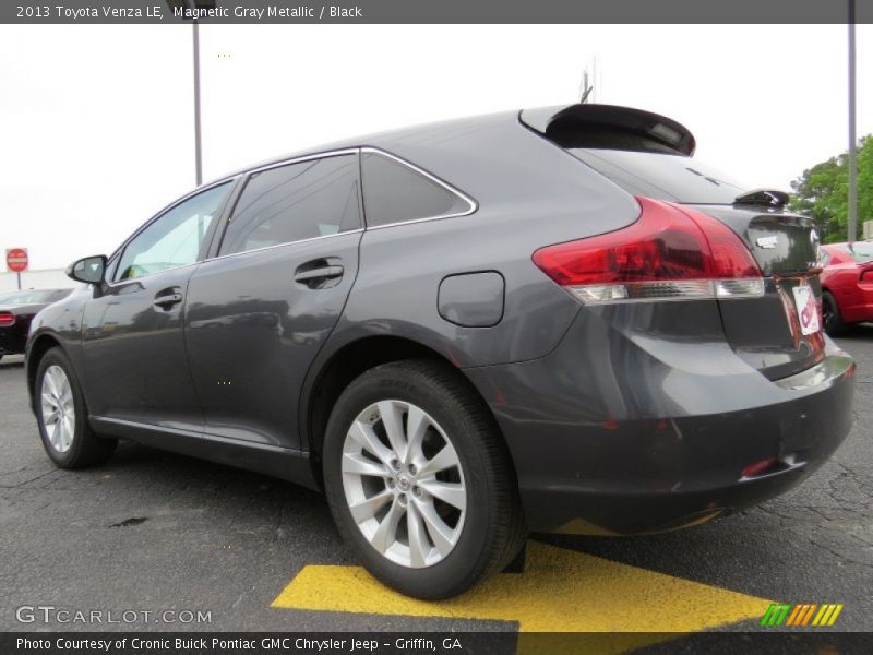 Magnetic Gray Metallic / Black 2013 Toyota Venza LE