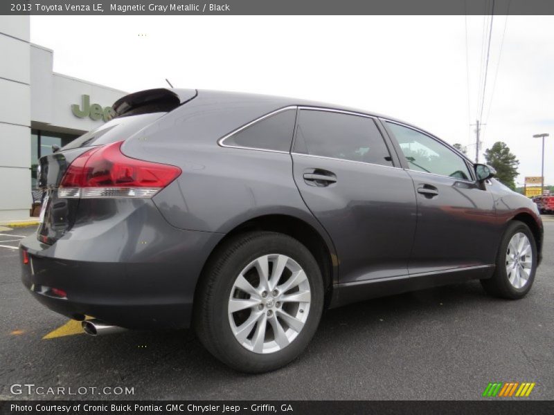 Magnetic Gray Metallic / Black 2013 Toyota Venza LE