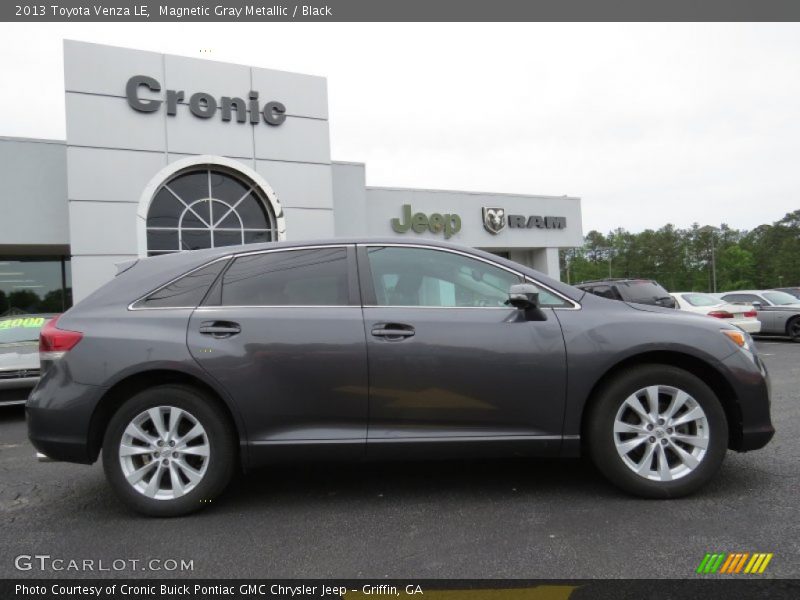 Magnetic Gray Metallic / Black 2013 Toyota Venza LE