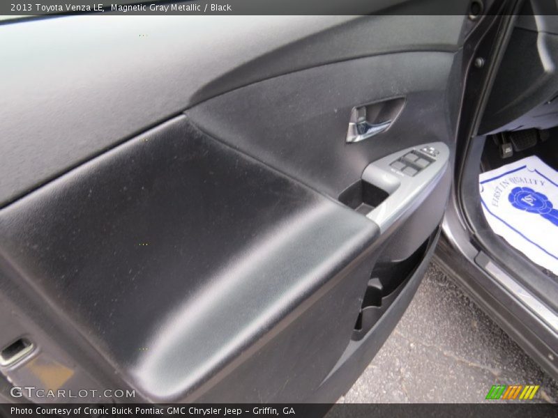 Magnetic Gray Metallic / Black 2013 Toyota Venza LE