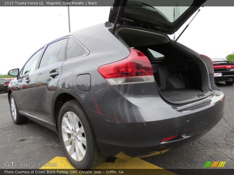 Magnetic Gray Metallic / Black 2013 Toyota Venza LE