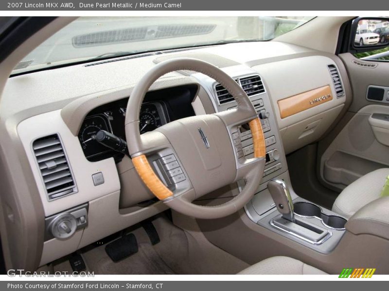 Dune Pearl Metallic / Medium Camel 2007 Lincoln MKX AWD