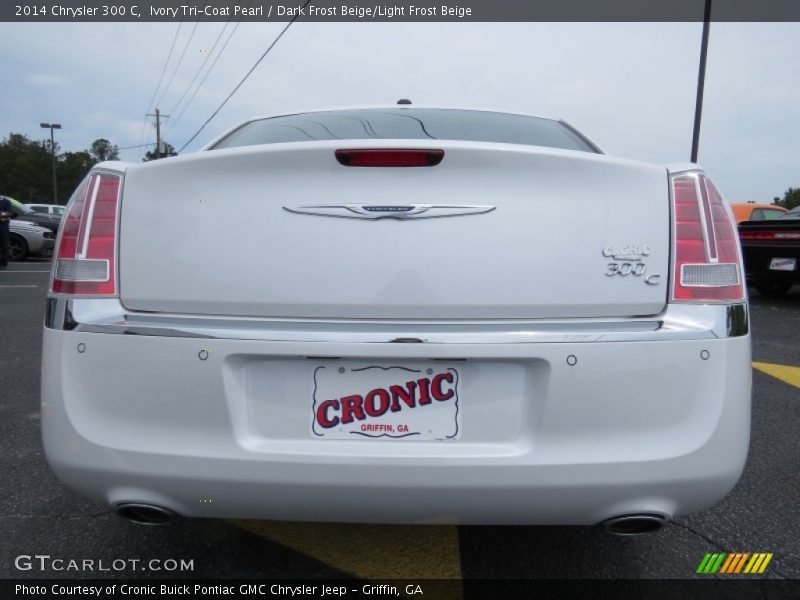 Ivory Tri-Coat Pearl / Dark Frost Beige/Light Frost Beige 2014 Chrysler 300 C