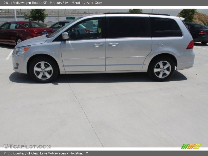 Mercury Silver Metallic / Aero Gray 2011 Volkswagen Routan SE