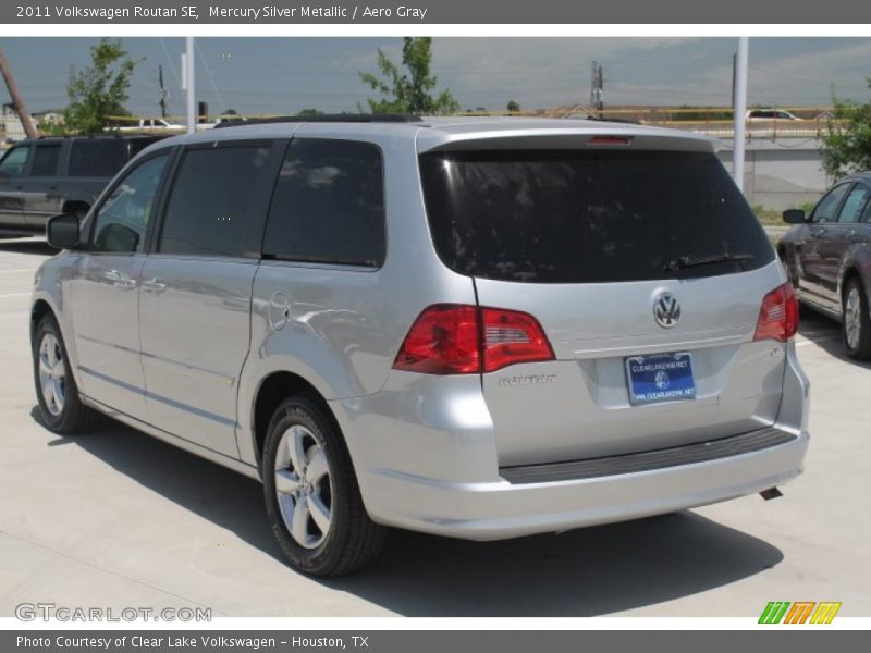 Mercury Silver Metallic / Aero Gray 2011 Volkswagen Routan SE