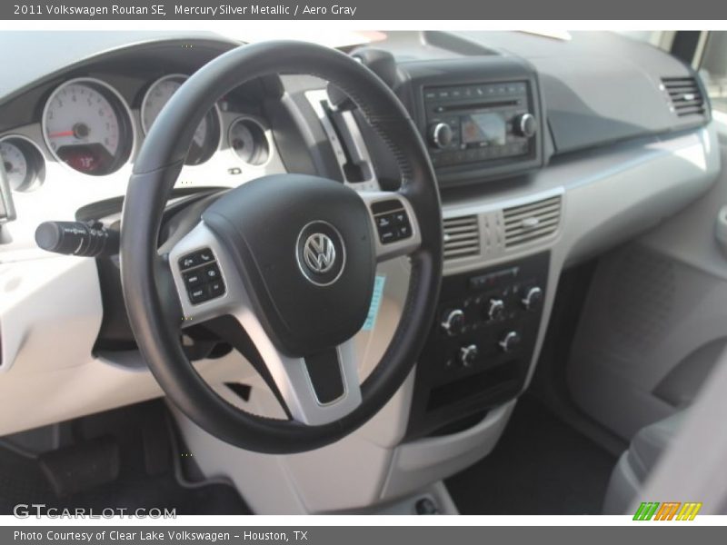 Mercury Silver Metallic / Aero Gray 2011 Volkswagen Routan SE
