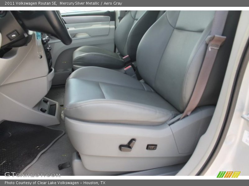 Mercury Silver Metallic / Aero Gray 2011 Volkswagen Routan SE