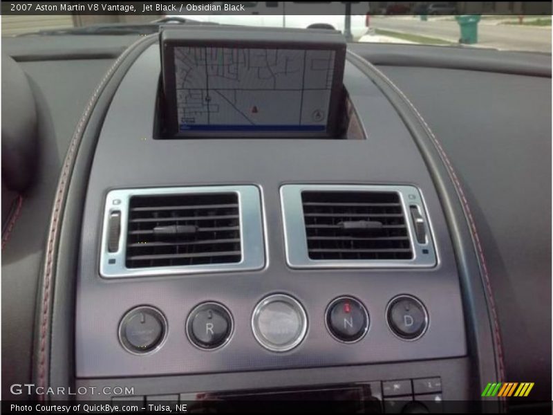 Navigation of 2007 V8 Vantage 