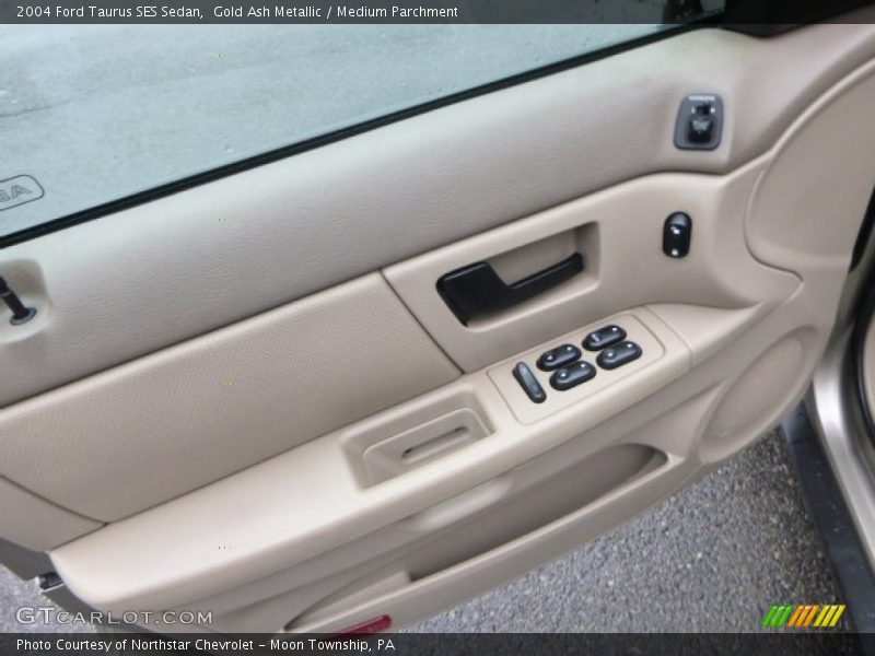Gold Ash Metallic / Medium Parchment 2004 Ford Taurus SES Sedan