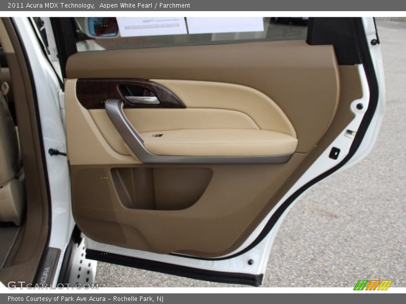 Aspen White Pearl / Parchment 2011 Acura MDX Technology