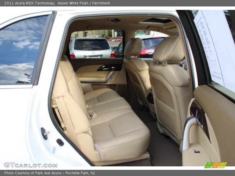 Aspen White Pearl / Parchment 2011 Acura MDX Technology
