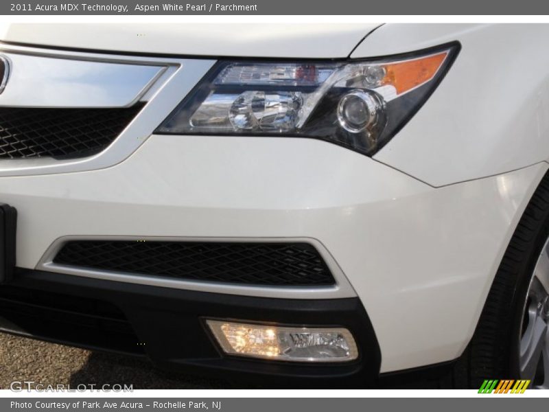 Aspen White Pearl / Parchment 2011 Acura MDX Technology