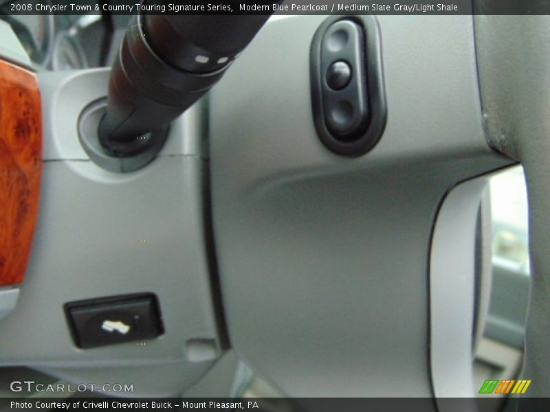 Modern Blue Pearlcoat / Medium Slate Gray/Light Shale 2008 Chrysler Town & Country Touring Signature Series
