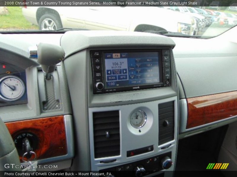 Modern Blue Pearlcoat / Medium Slate Gray/Light Shale 2008 Chrysler Town & Country Touring Signature Series
