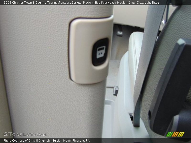 Modern Blue Pearlcoat / Medium Slate Gray/Light Shale 2008 Chrysler Town & Country Touring Signature Series