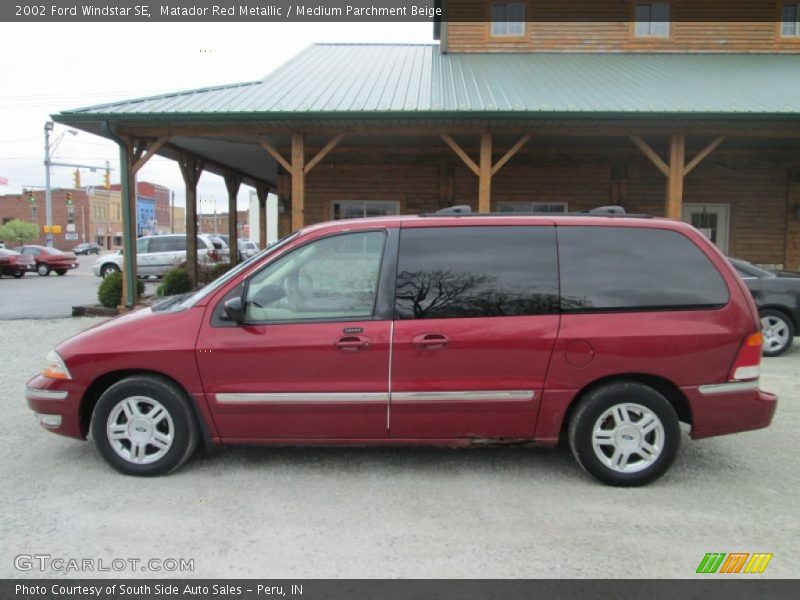 Matador Red Metallic / Medium Parchment Beige 2002 Ford Windstar SE
